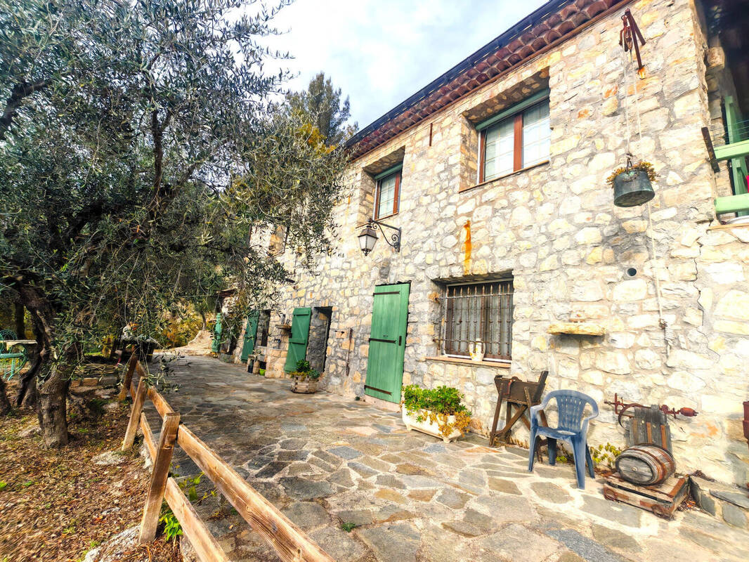 Photo 1 - Maison à L'ESCARENE