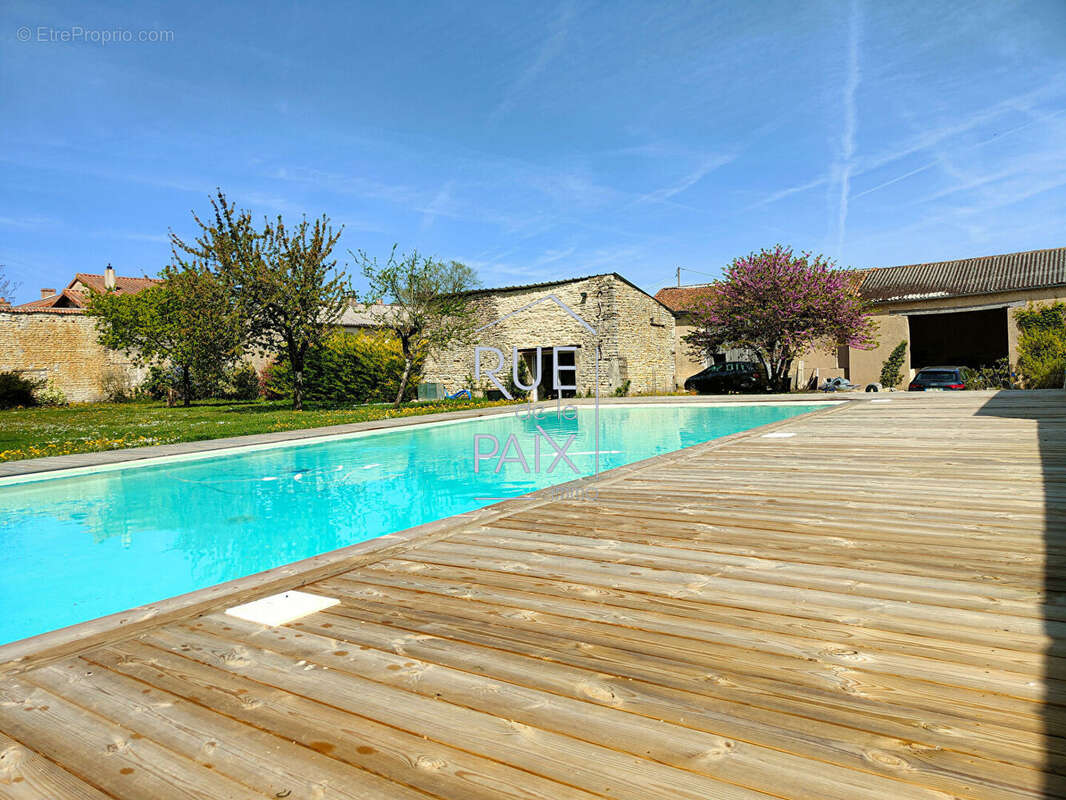 Maison à CHAMPIGNY-LE-SEC