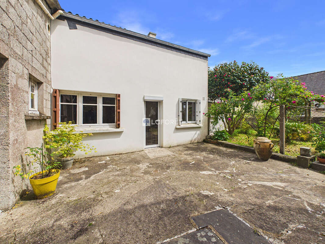 Maison à PLONEVEZ-DU-FAOU
