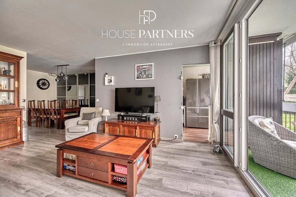 Appartement à GARCHES