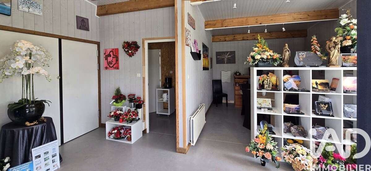 Photo 2 - Commerce à PLUMELEC