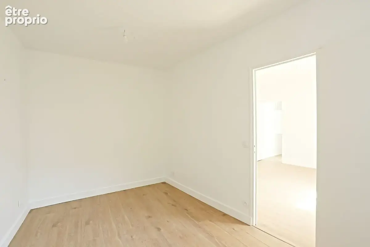 PANTIN - 30 rue du Pré Saint Gervais - 2P - 1er sur cour façon CANNES - photo 9