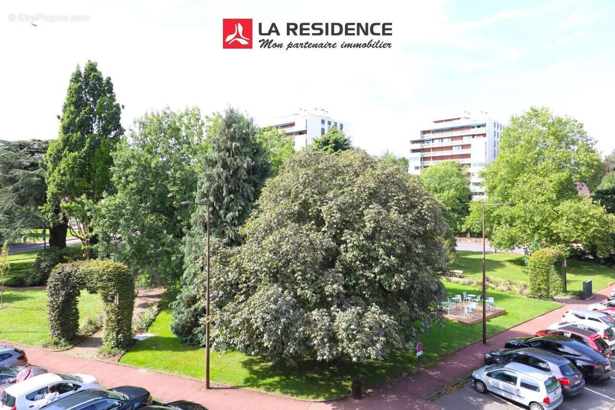 Appartement à VELIZY-VILLACOUBLAY