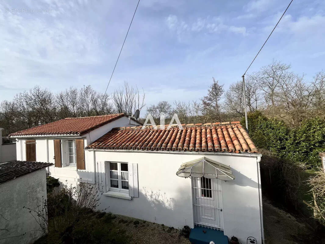 Maison à VILLOGNON