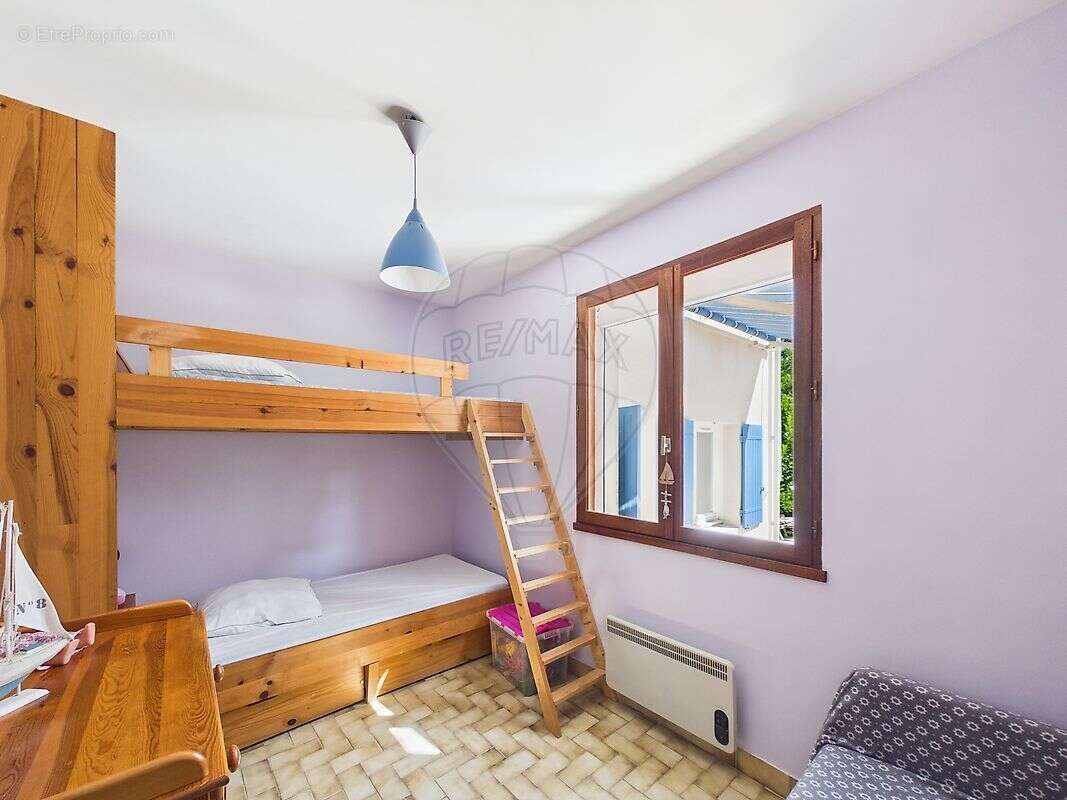 Maison à LES MATHES