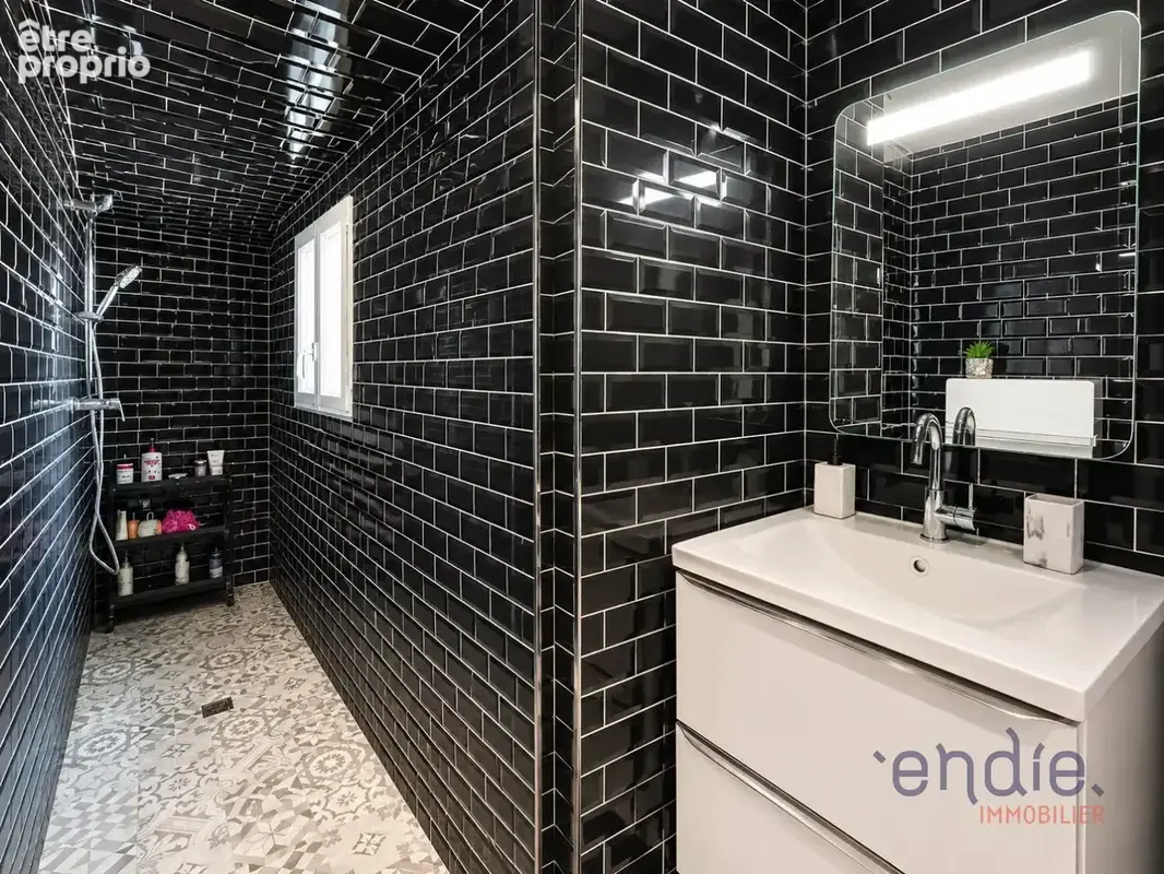 À Vendre - Charmant appartement cocooning de 42 m² au centre-ville de Dijon - photo 4