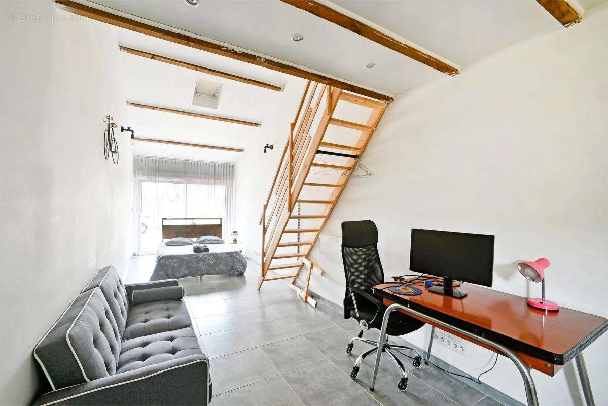 Maison à REDESSAN