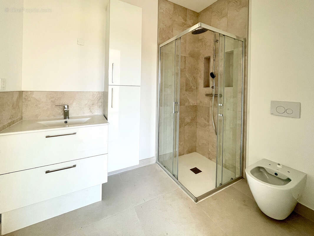 Maison à BRETTEVILLE-SUR-LAIZE