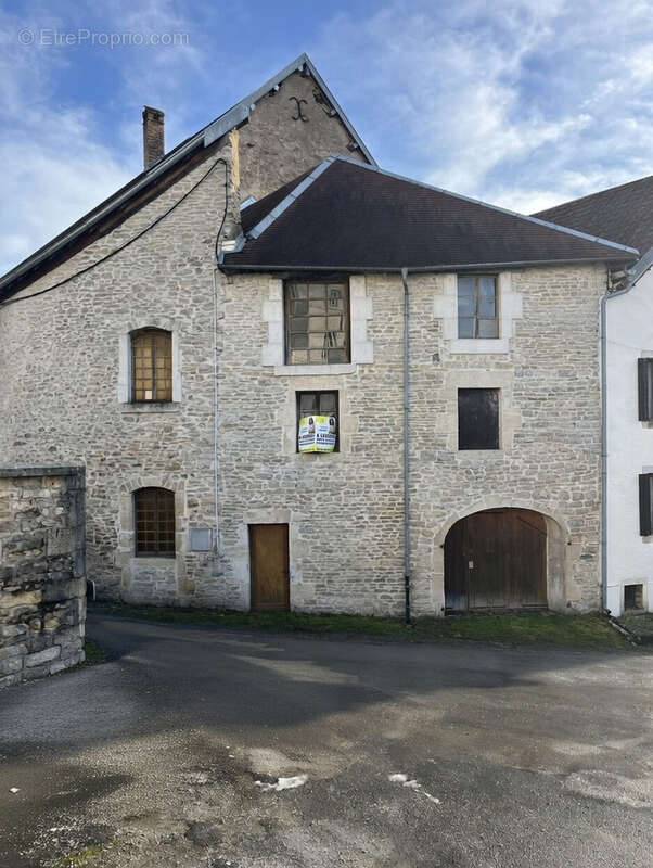 Maison à ORNANS