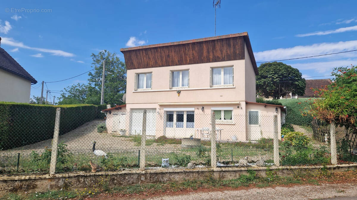 Maison à APPOIGNY