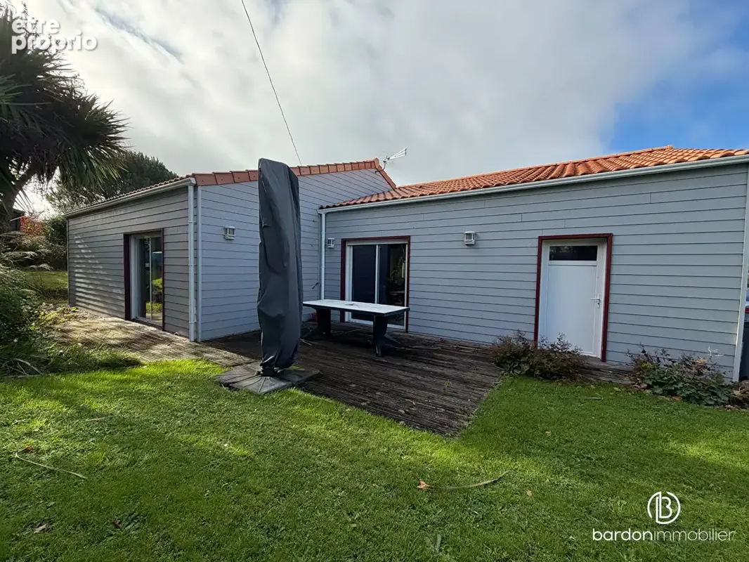 Photo Maison à Saint-Etienne-De-Mer-Morte au prix de 216 000€