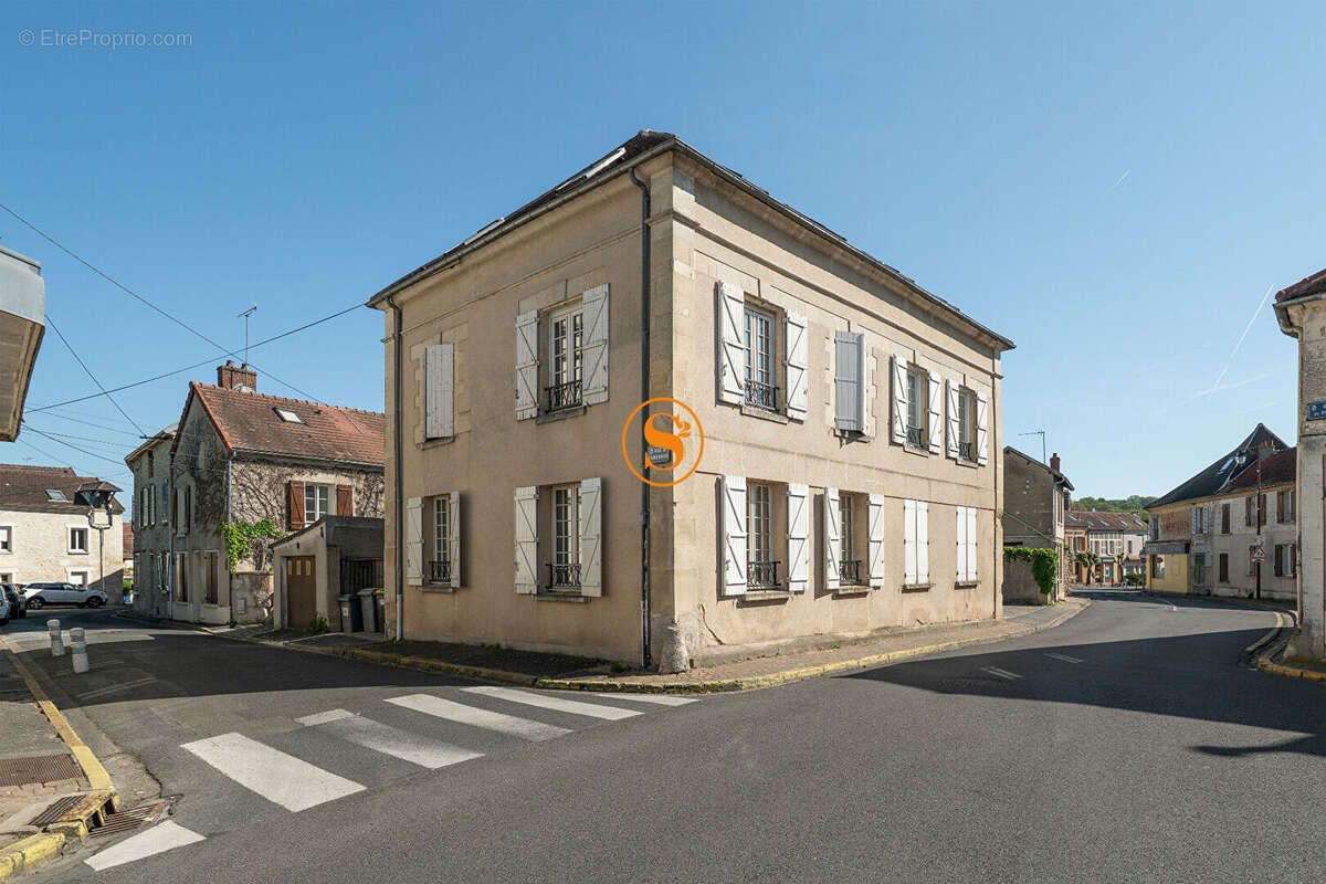 Appartement à COYE-LA-FORET