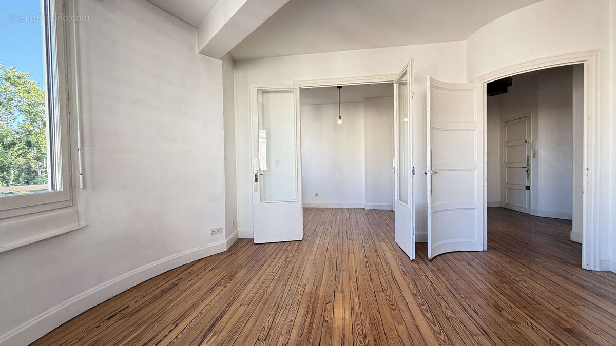 Appartement T4 lumineux centre-ville Clermont-Ferrand - photo 13