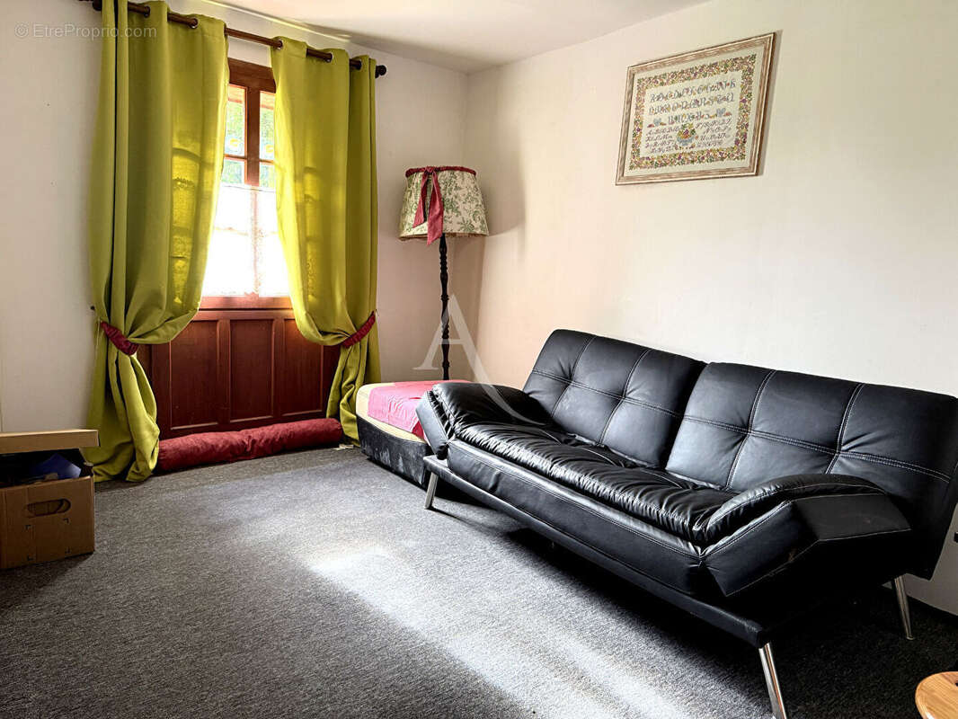 Maison à SAINT-CYR-EN-TALMONDAIS