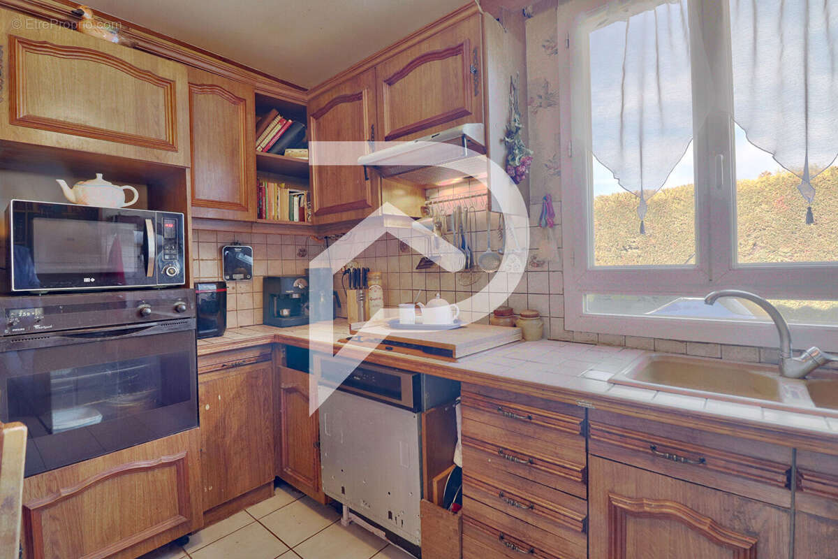 Maison à VINON-SUR-VERDON