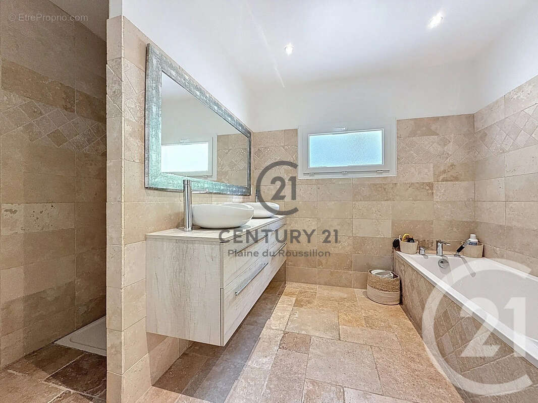 Maison à CASES-DE-PENE