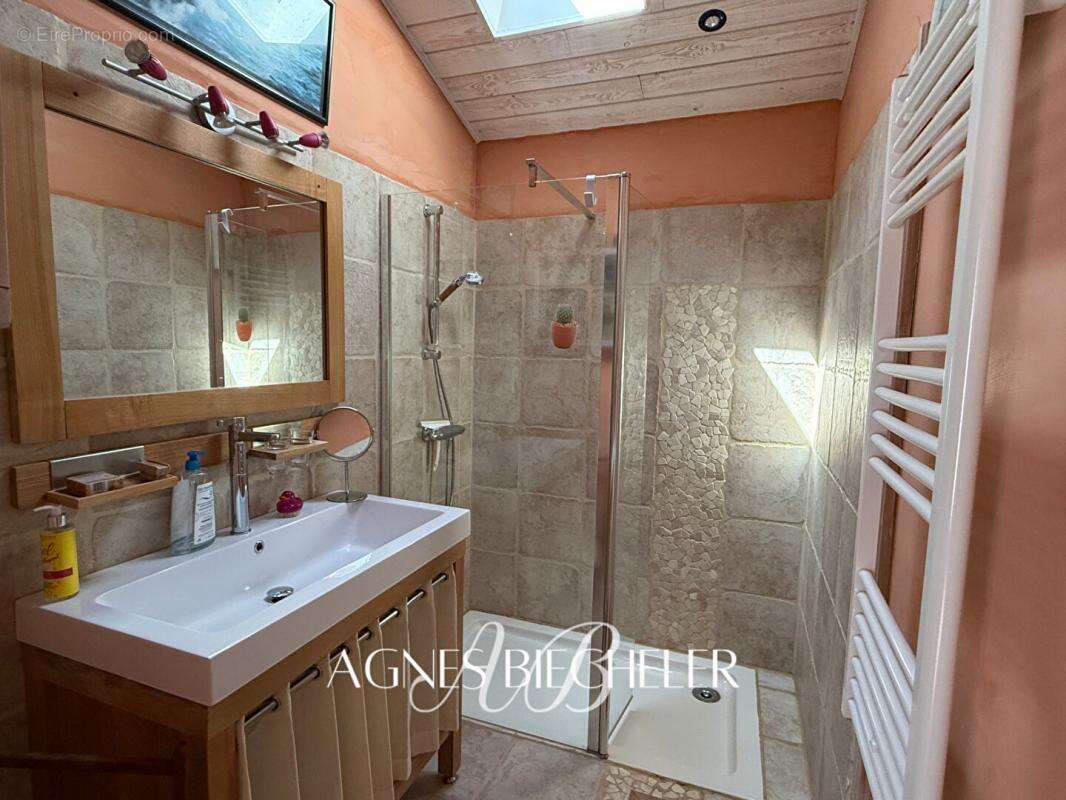 Maison à MONTESQUIEU-DES-ALBERES