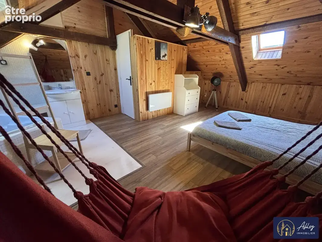 Maison 5 pièces RIOM-ES-MONTAGNES (Cantal)