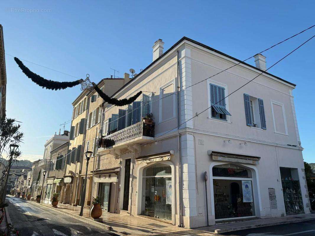 Appartement à VALLAURIS