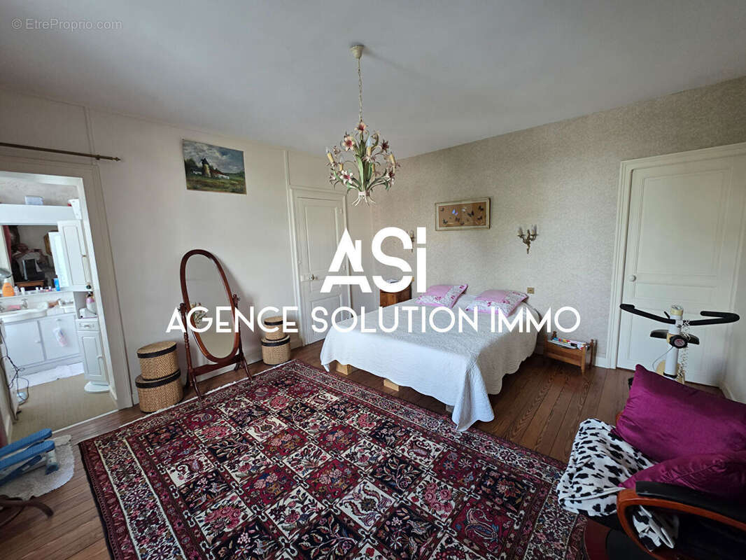 Maison bourgeoise de 176m² à Javron les Chapelles - photo 9