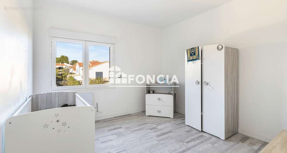 Appartement à PORT-DE-BOUC
