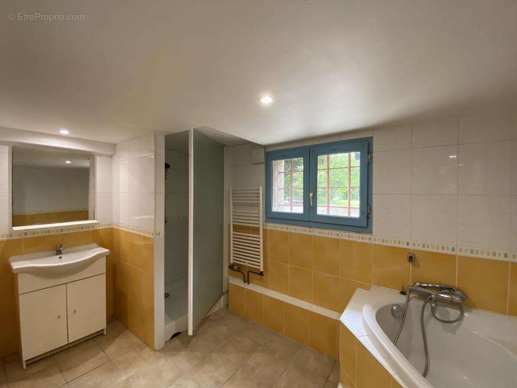 Maison à ROSNY-SUR-SEINE