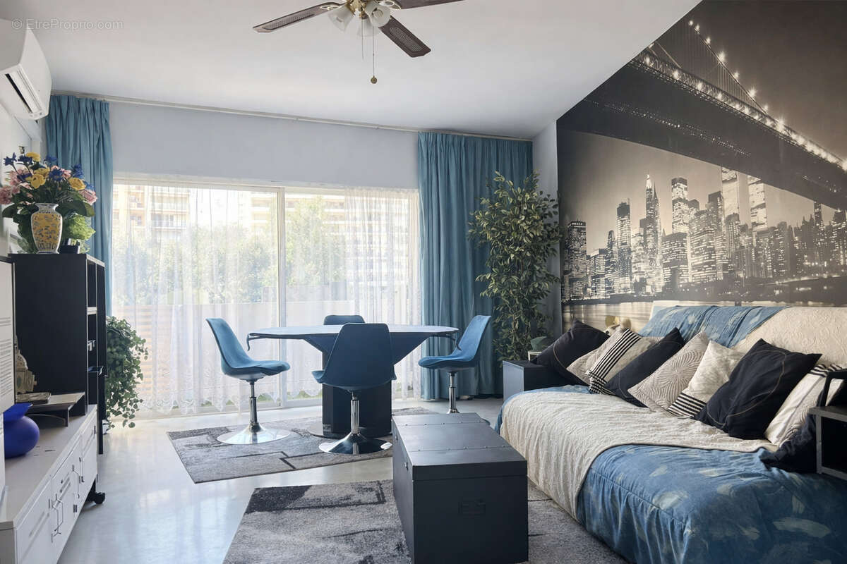 Appartement à ROQUEBRUNE-CAP-MARTIN