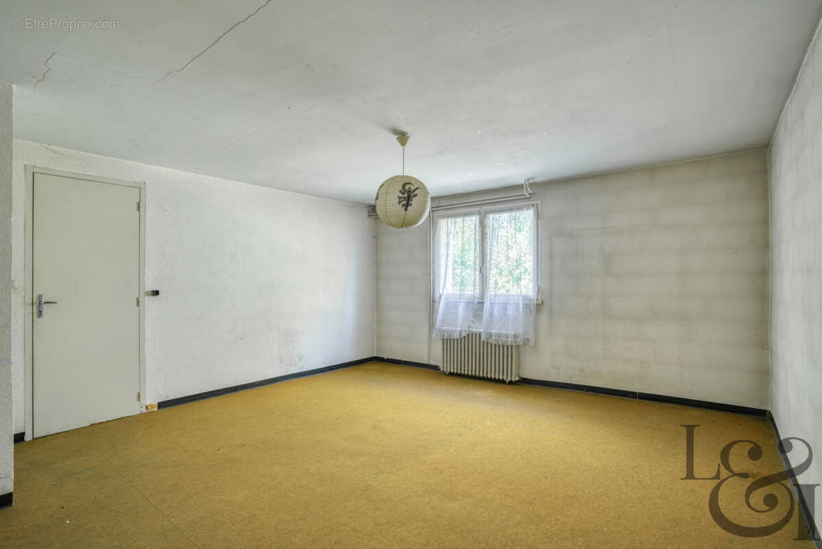 Maison traditionnelle des années 1970 à vendre à Villeneuve-sur-Lot - photo 6