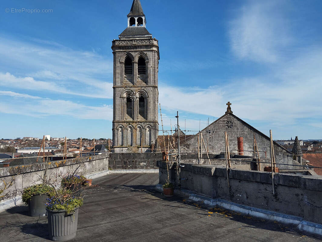 Appartement à COGNAC