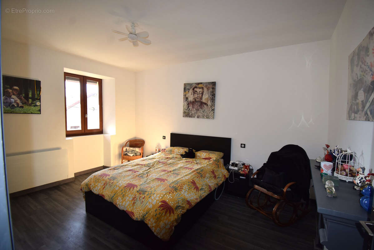 Maison à CHINDRIEUX