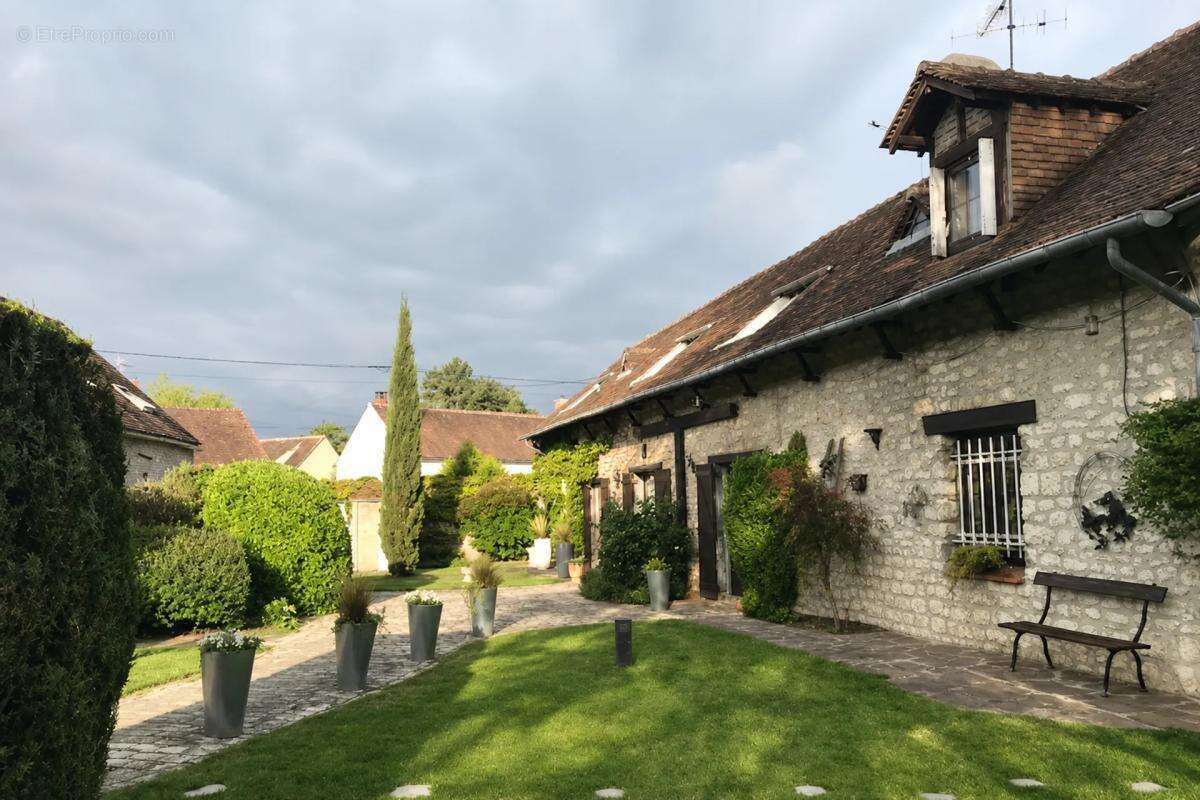 Maison à SOUPPES-SUR-LOING