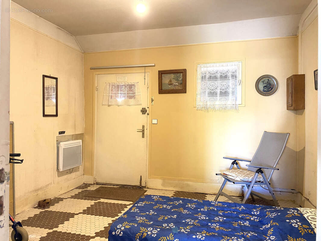 Maison à BAZOCHES-SUR-LE-BETZ