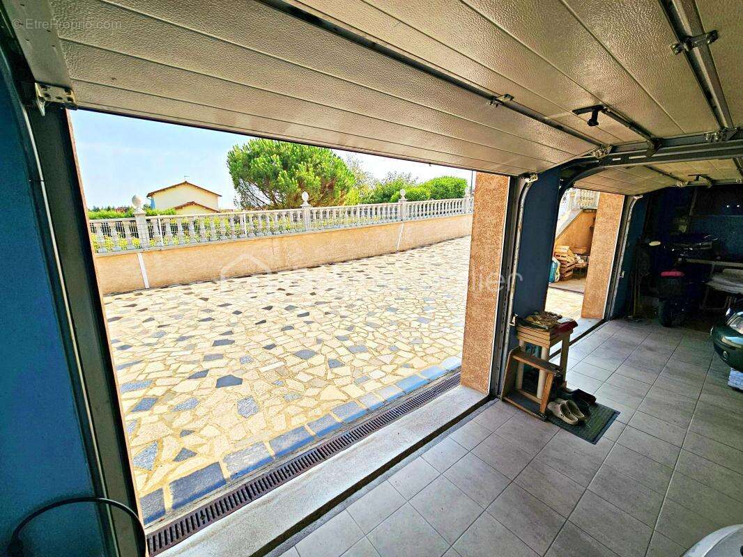 Maison de 233m² habitables - photo 11