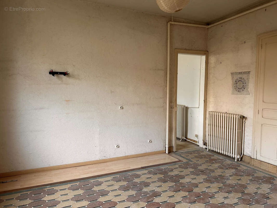 Maison à ARGENTON-SUR-CREUSE