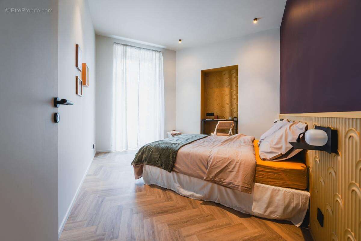 Appartement 4 pièces – 98 m² (HC) – Balcon – Aperçu mer – Vendu entièrement meublé - photo 9