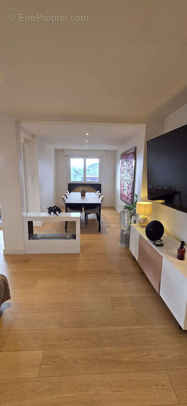 Appartement à AMBILLY