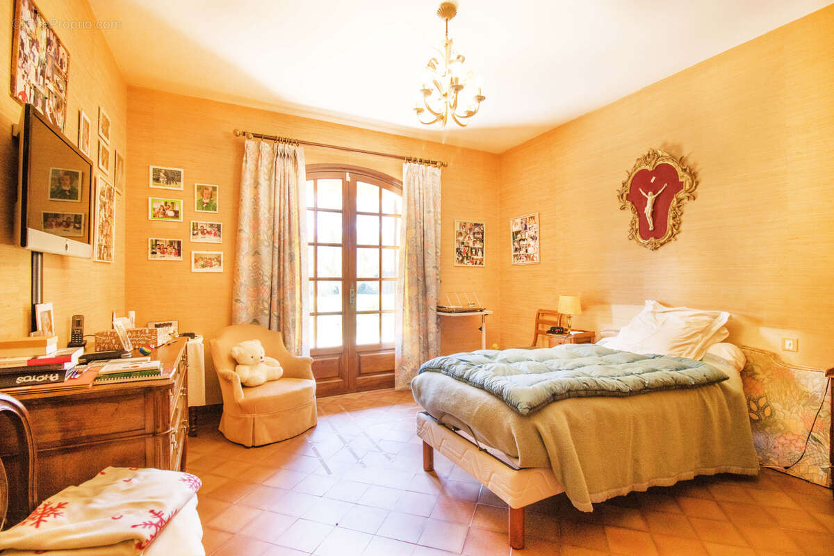 Maison à HYERES