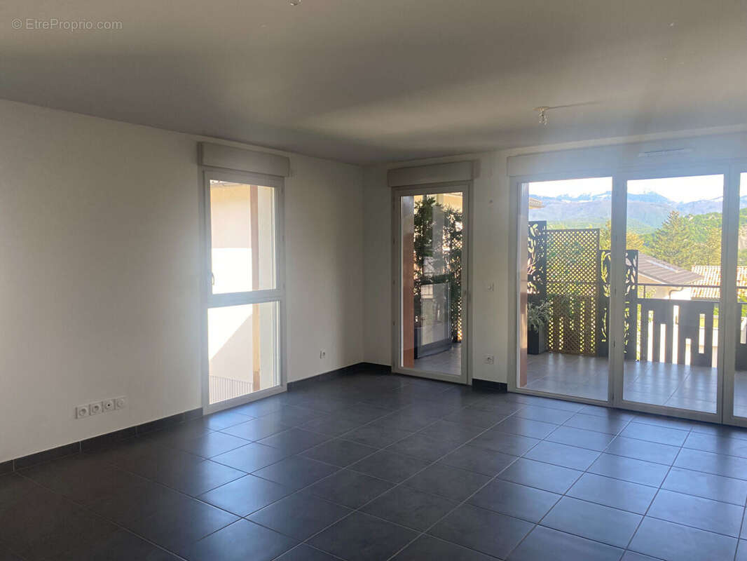 Appartement à CLAIX