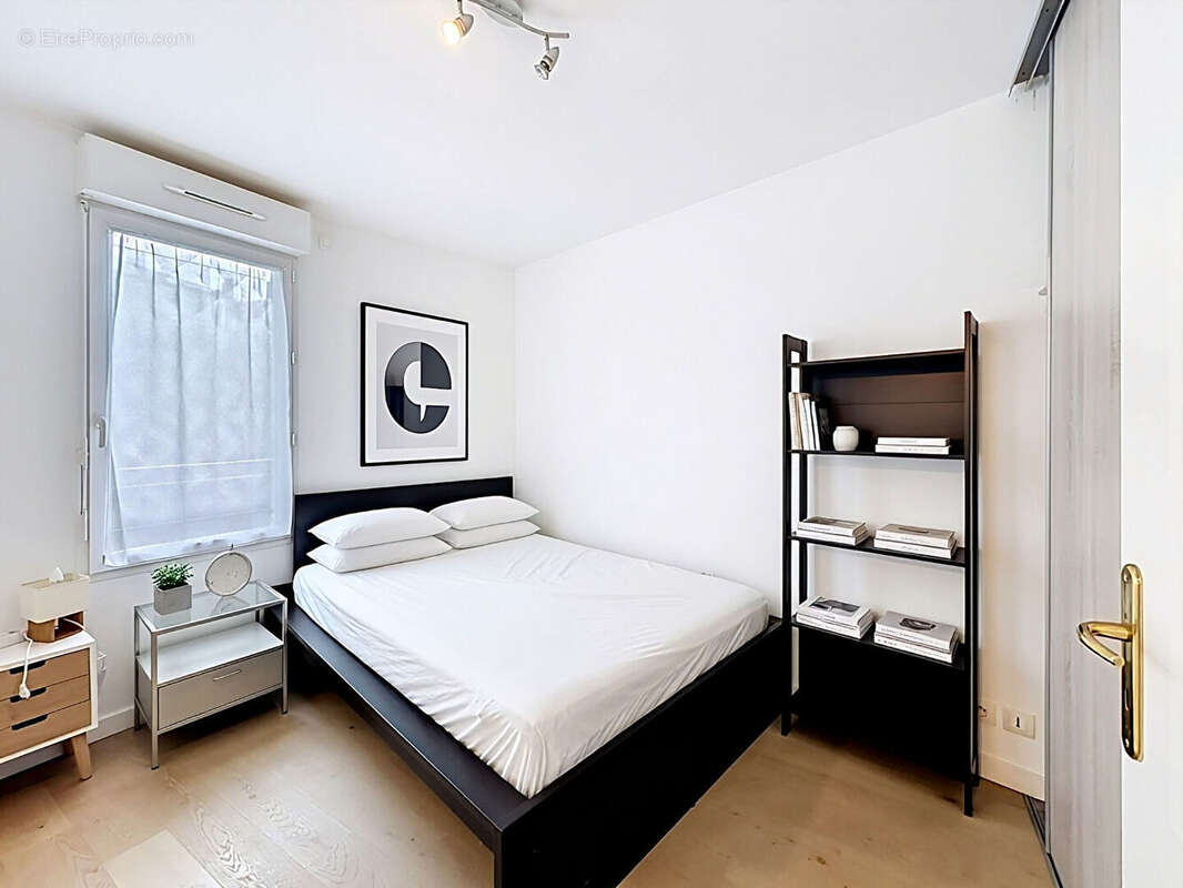 Appartement à SURESNES
