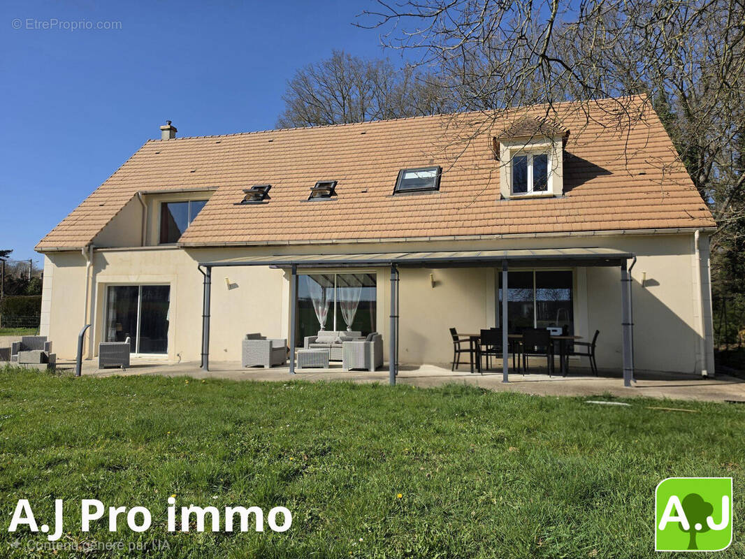 Maison à EZY-SUR-EURE