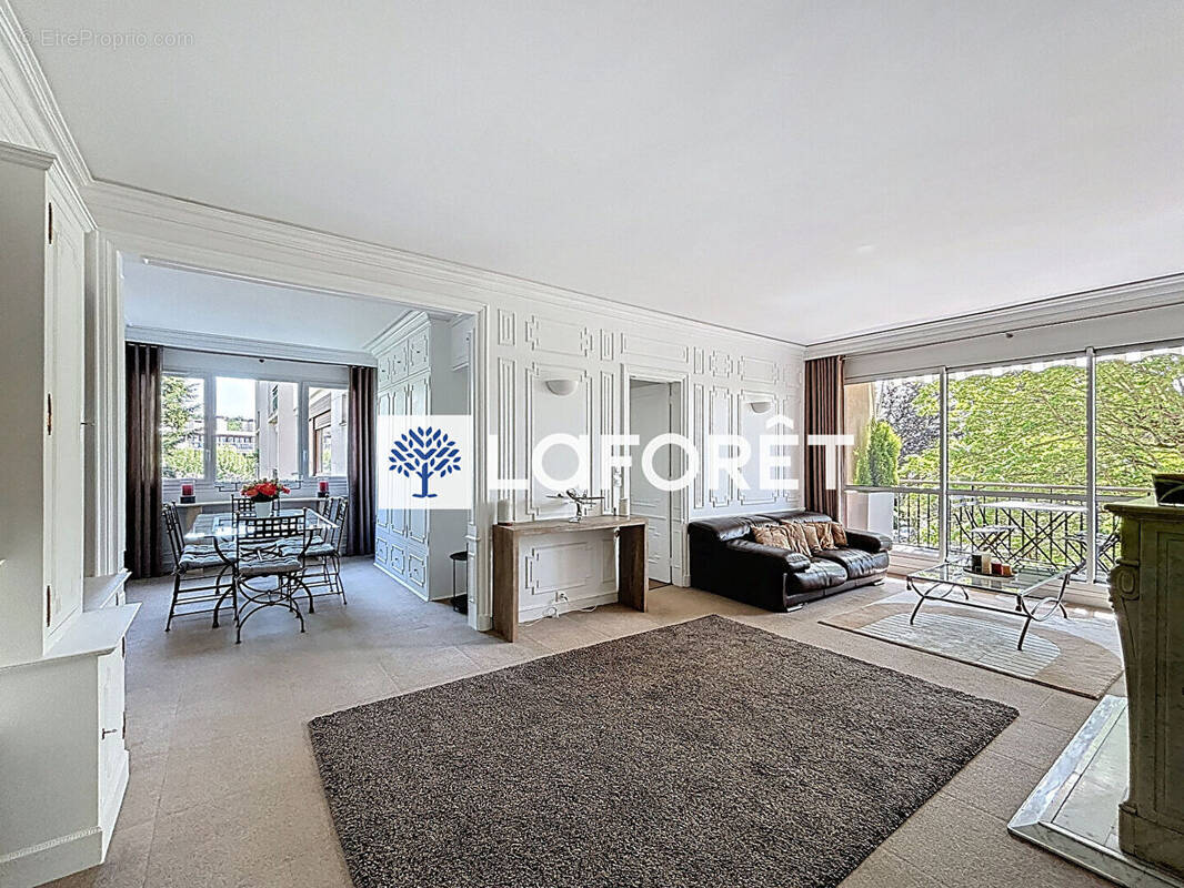 Appartement à NOISY-LE-ROI