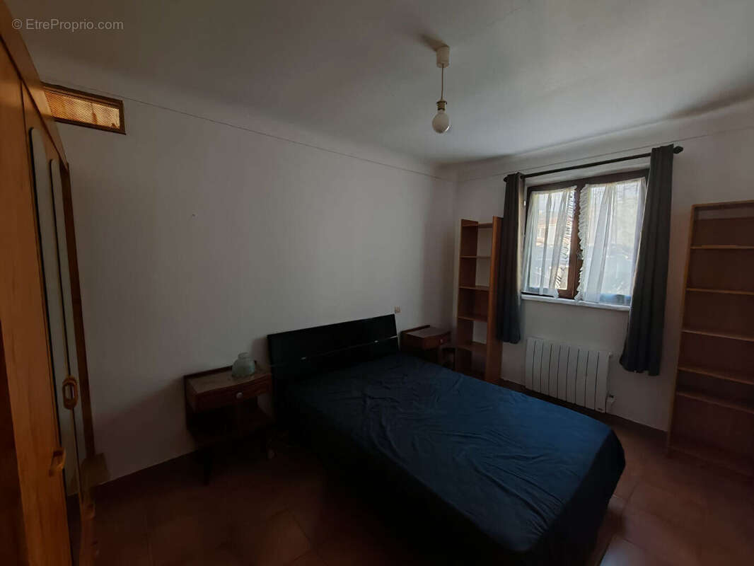 Maison à ROQUEBRUNE-SUR-ARGENS