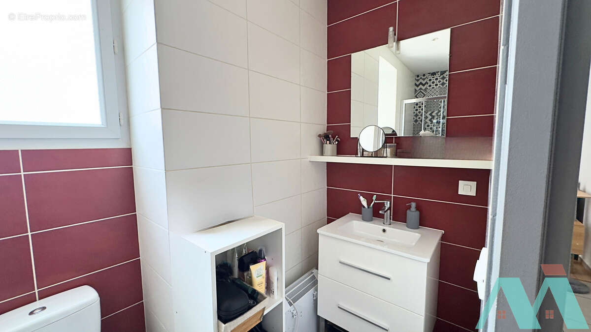 Appartement à SIGNES