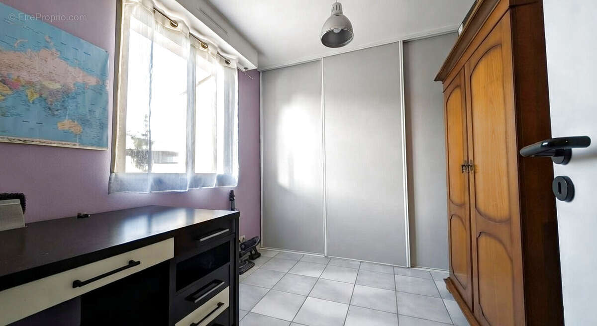 Maison à LES LANDES-GENUSSON