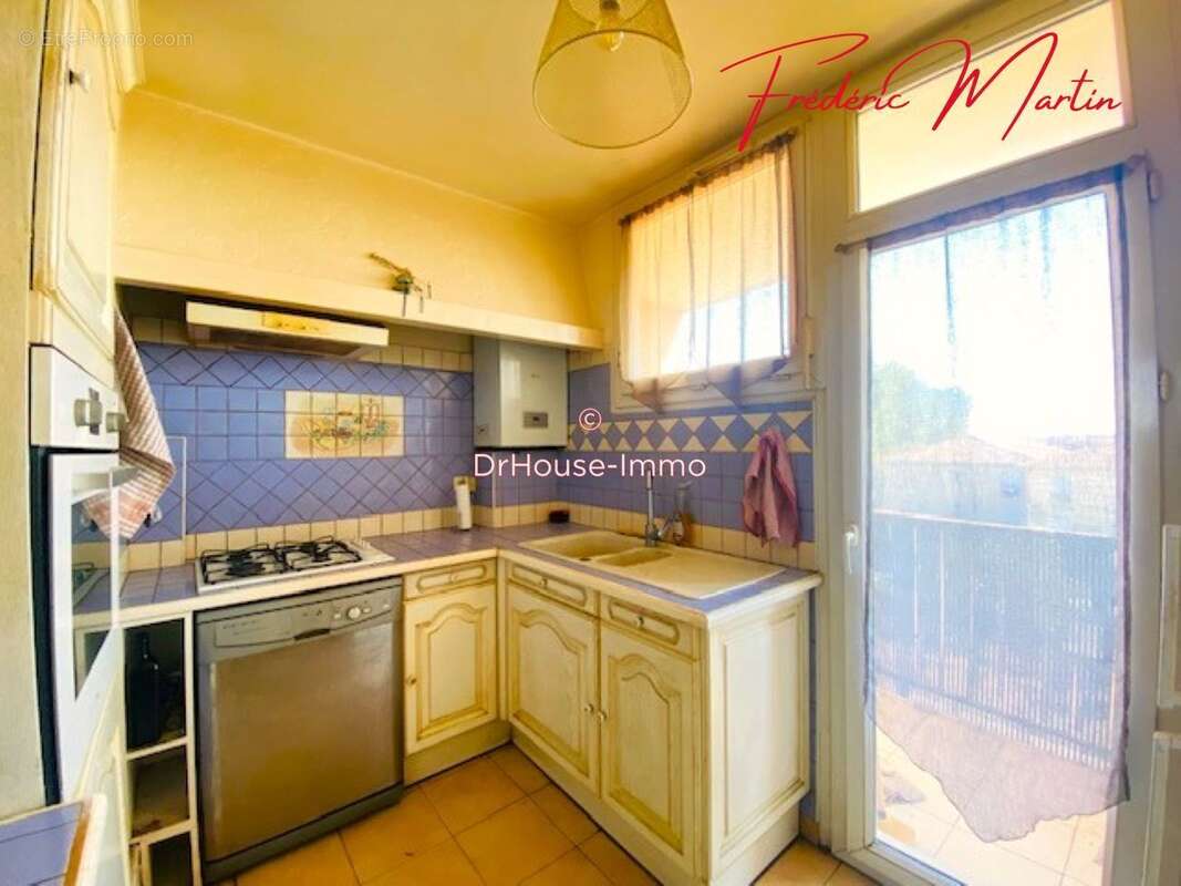 Appartement 76 m² à Uzes  - photo 23