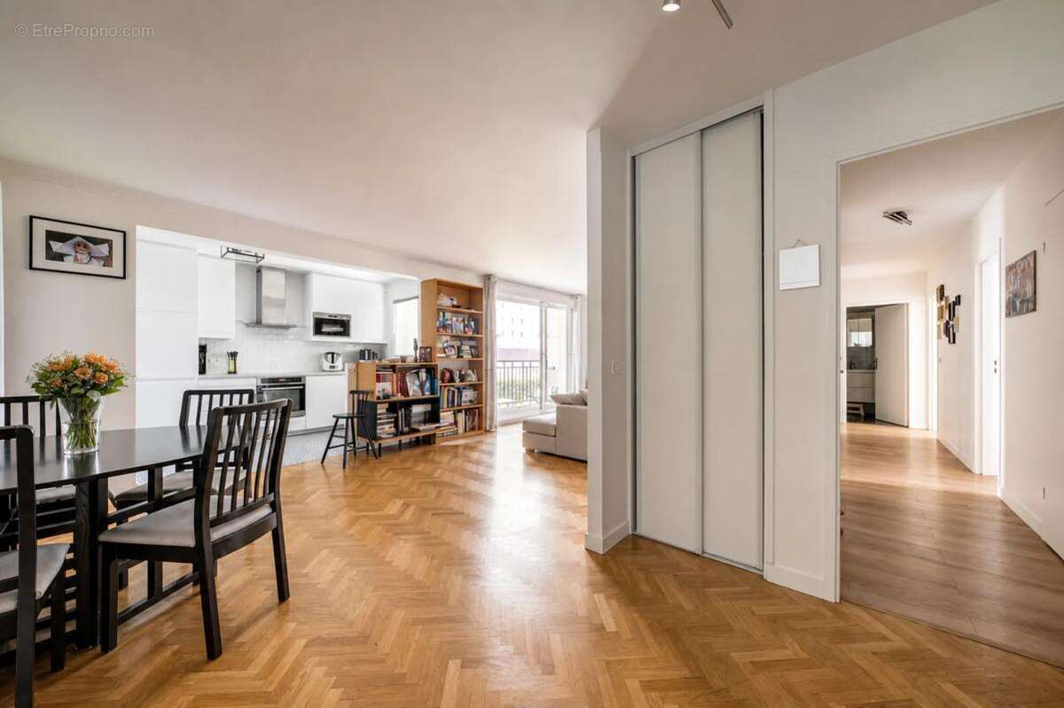 92800 - puteaux - front de seine - 4 pieces -3 chambres - balcon - photo 4