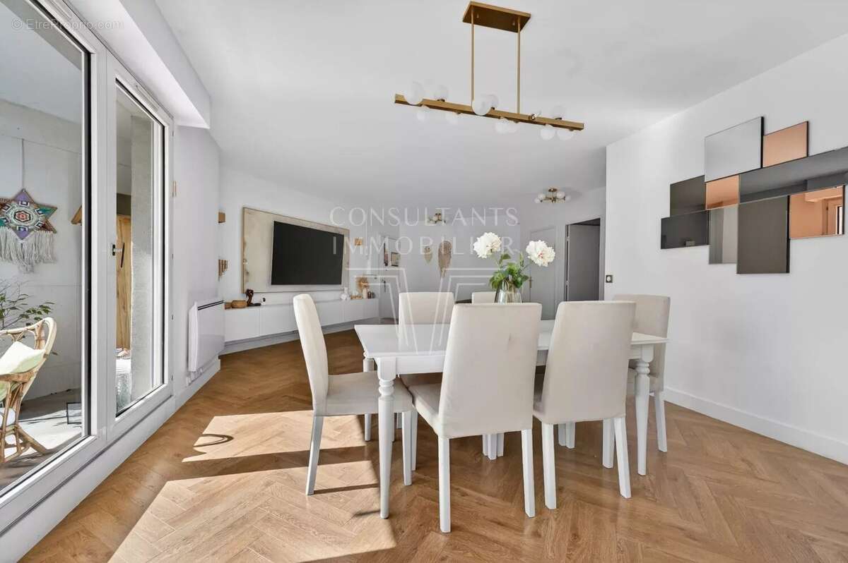 Appartement à LEVALLOIS-PERRET