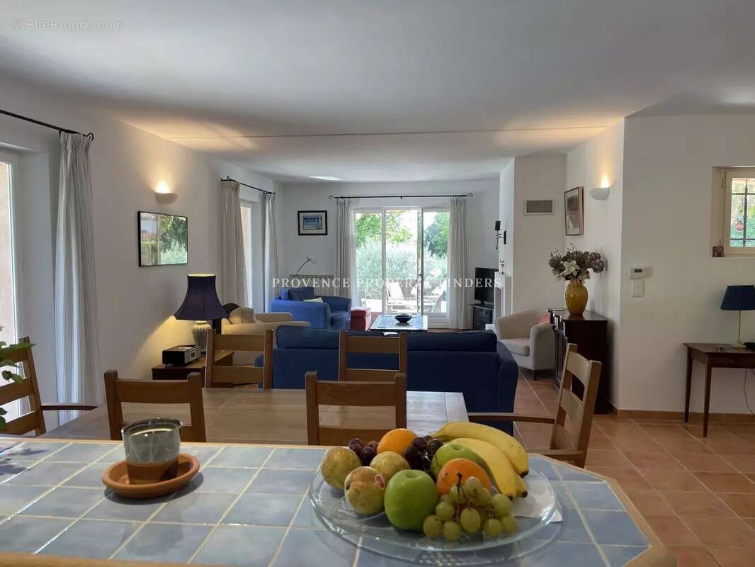 Maison à TOURTOUR