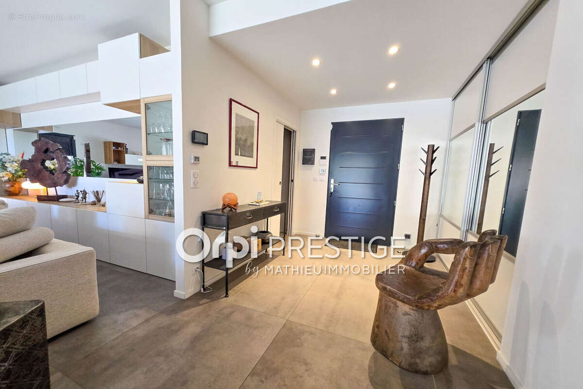 Maison 193 m² à Biot  - photo 5