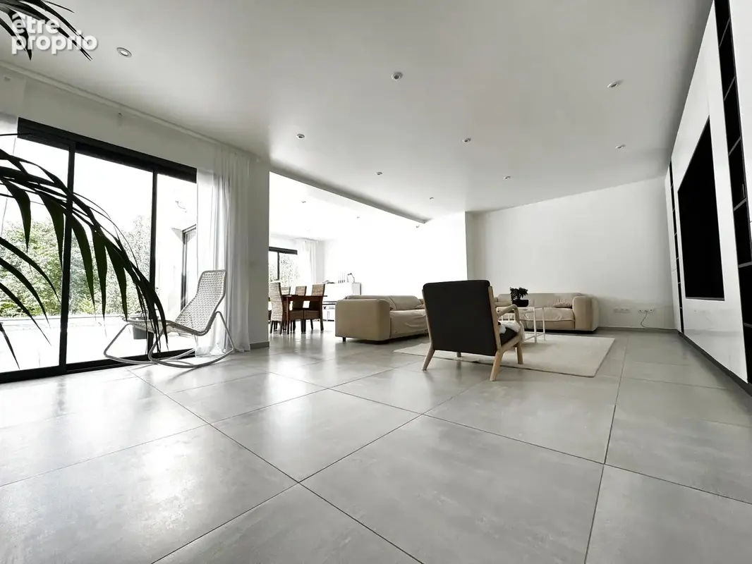 Saint-Witz, Villa  de 325 m2 habitable avec piscine - photo 2
